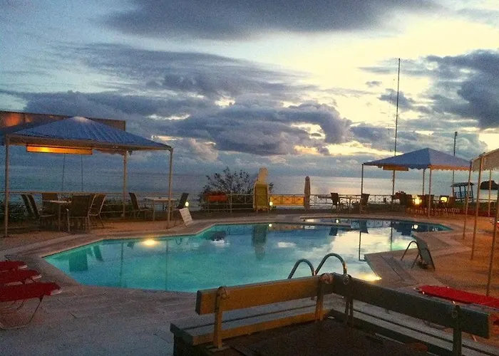 Appartamento Alexandras On The And Pool