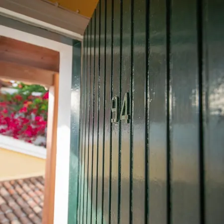 Alexandras On The And Pool *